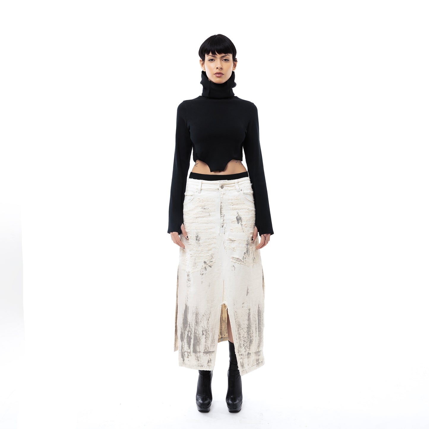 INUIT : Etched Distressed Denim Skirt (White)