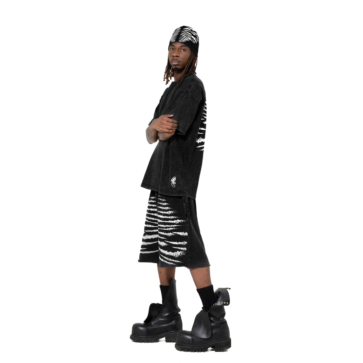 INUIT : Reversible Imprint Ribbed Beanie (Black)