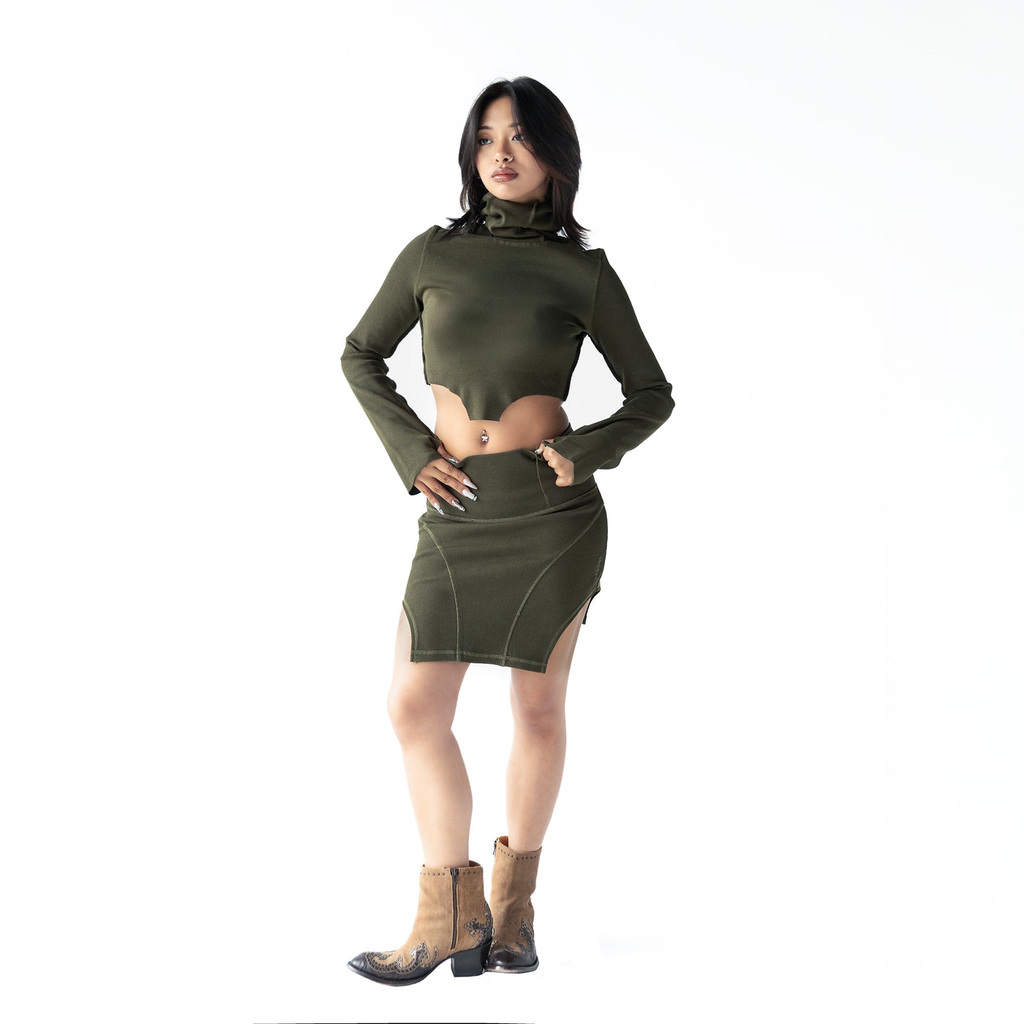 INUIT: Pattern-Carved Rib Skirt (Military Green)