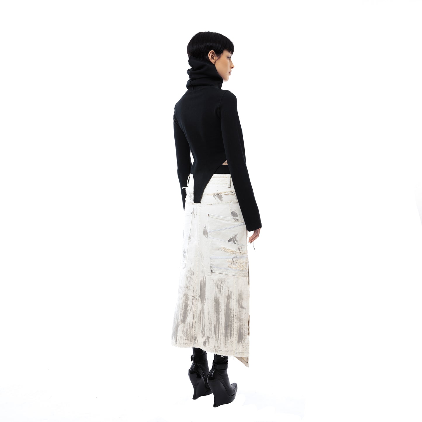 INUIT : Etched Distressed Denim Skirt (White)