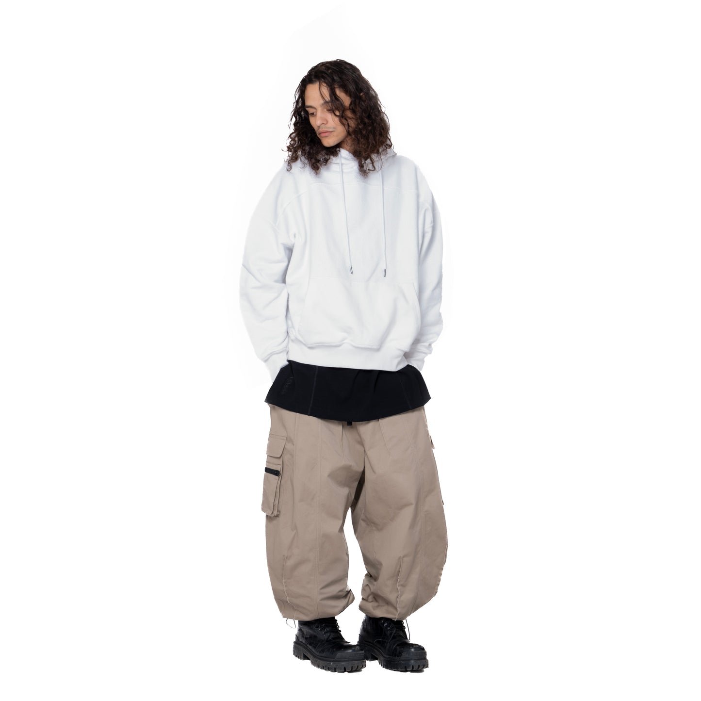 ERROR NYC : Jar-shaped Pants (Beige)