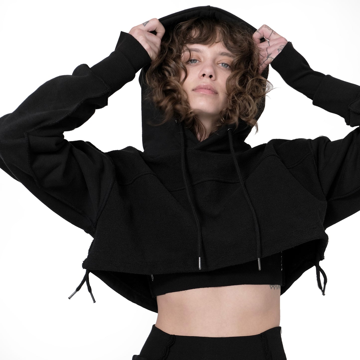 ERROR NYC : Reversible Overfit Cropped Hoodie (Black)