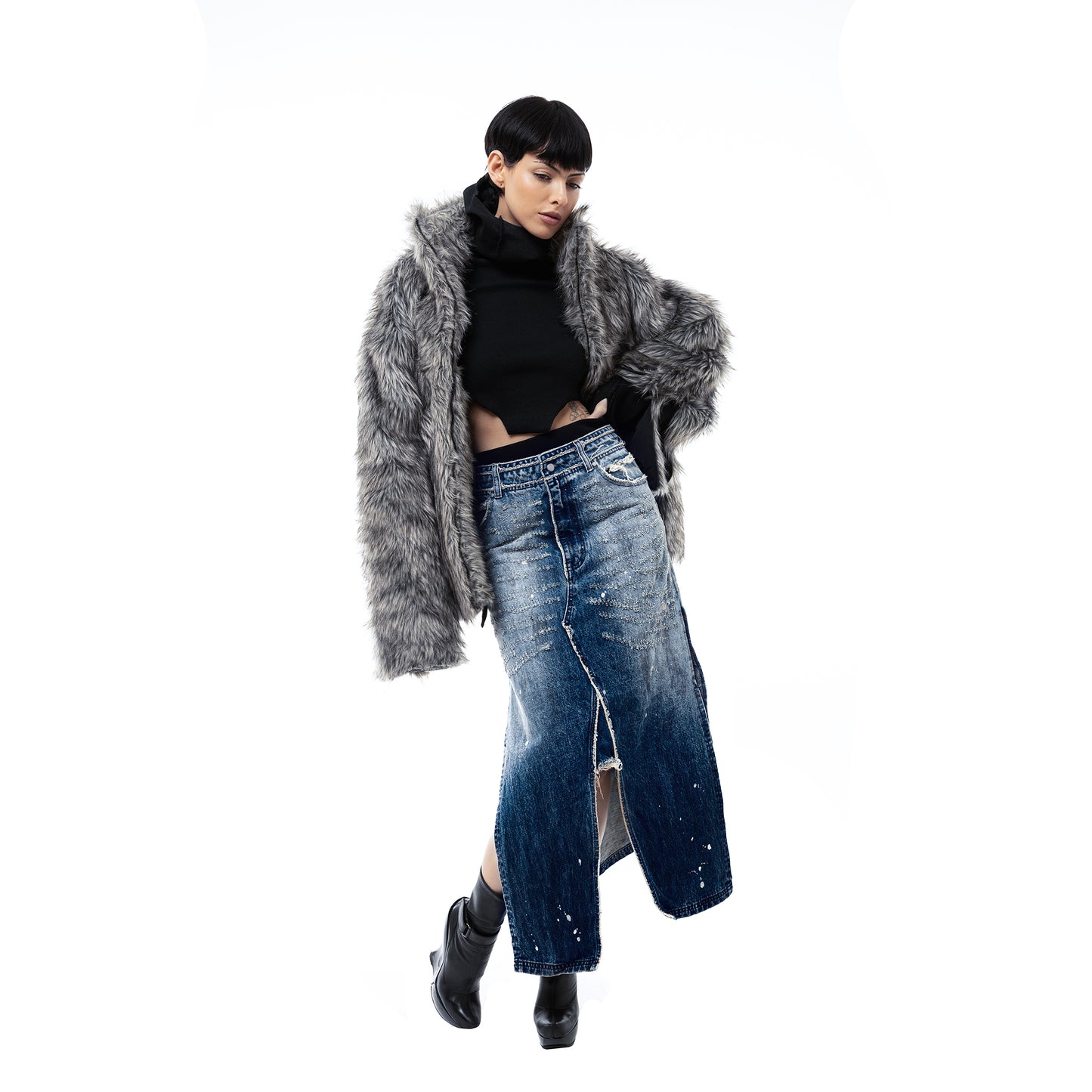 INUIT : Etched Distressed Denim Skirt (Dark Blue)