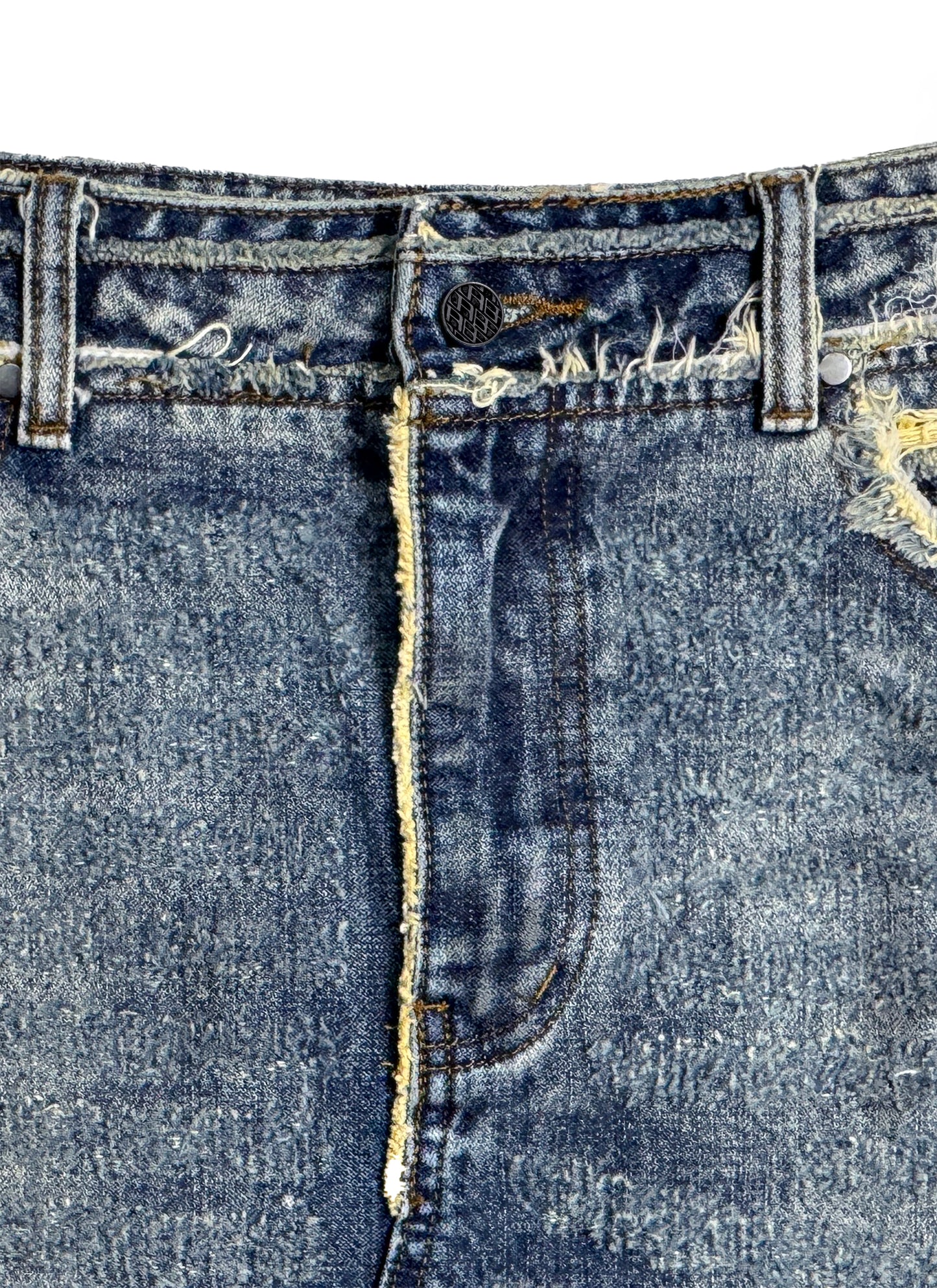 INUIT : Etched Distressed Denim Skirt (Dark Blue)
