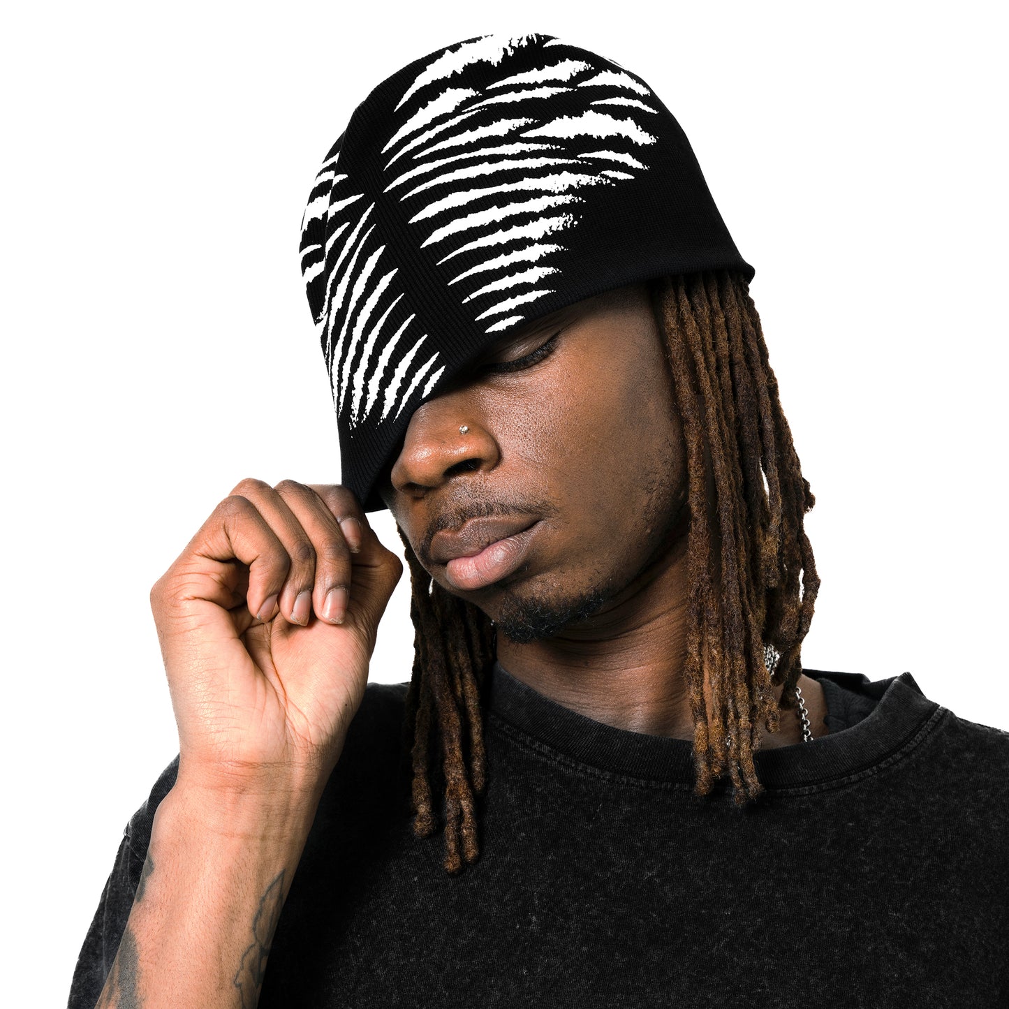 INUIT : Reversible Imprint Ribbed Beanie (Black)