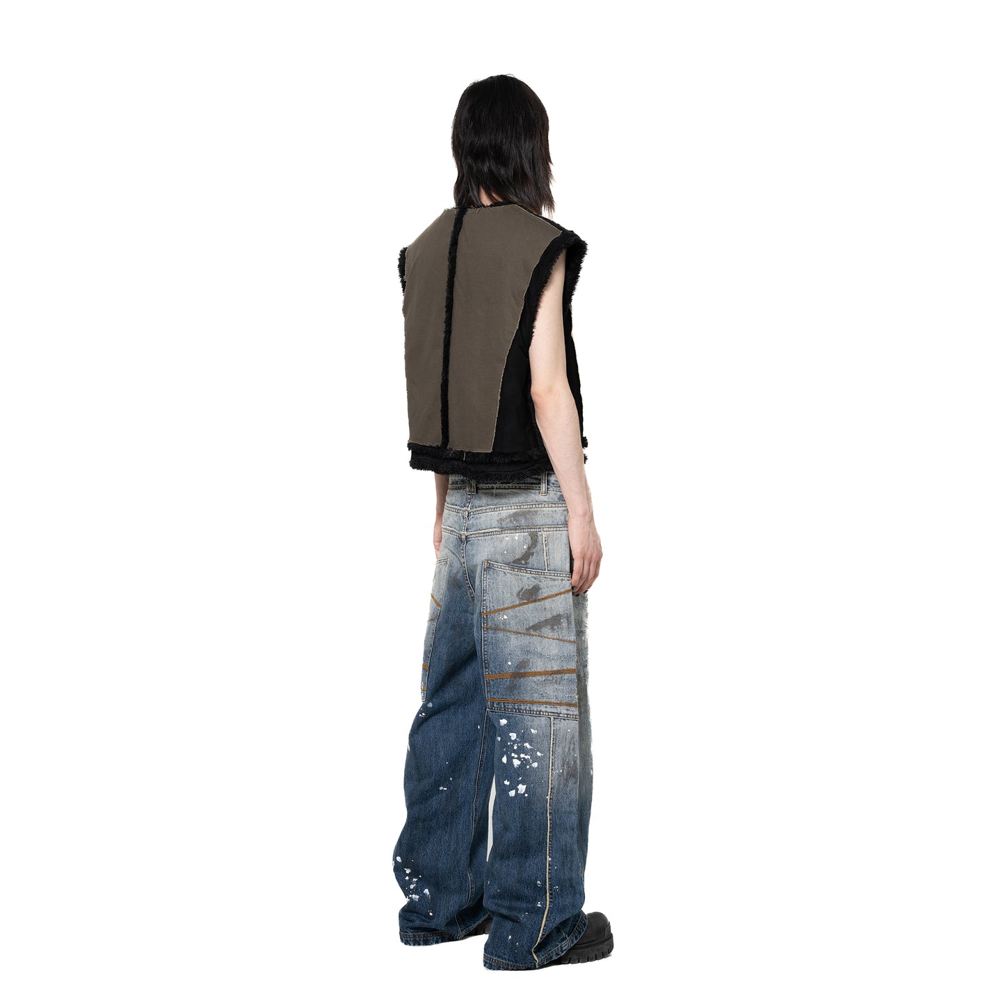 INUIT: Etched Reversible Fur Vest (Miltary Green)