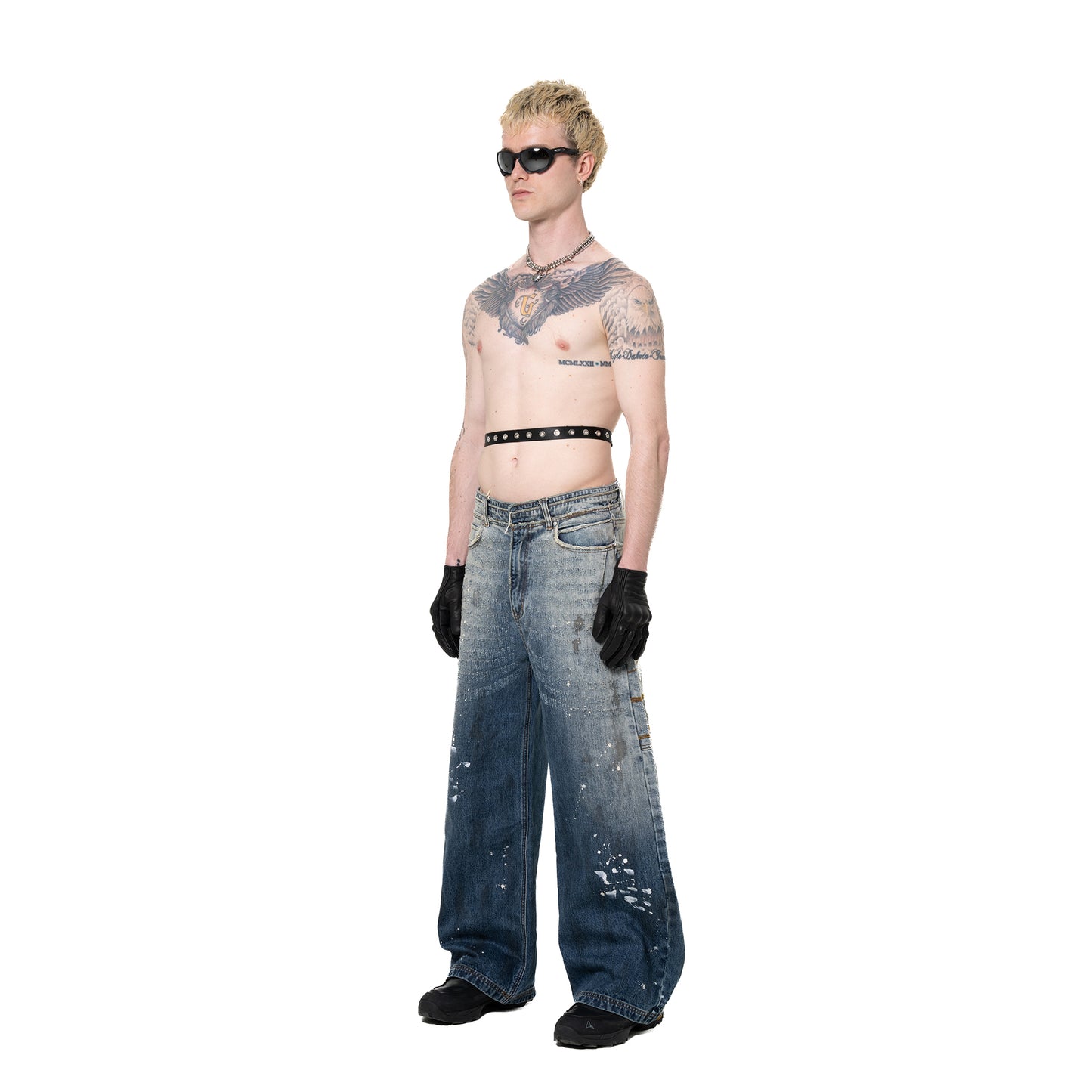 INUIT : Etched Distressed Denim Pants (Dark Blue)