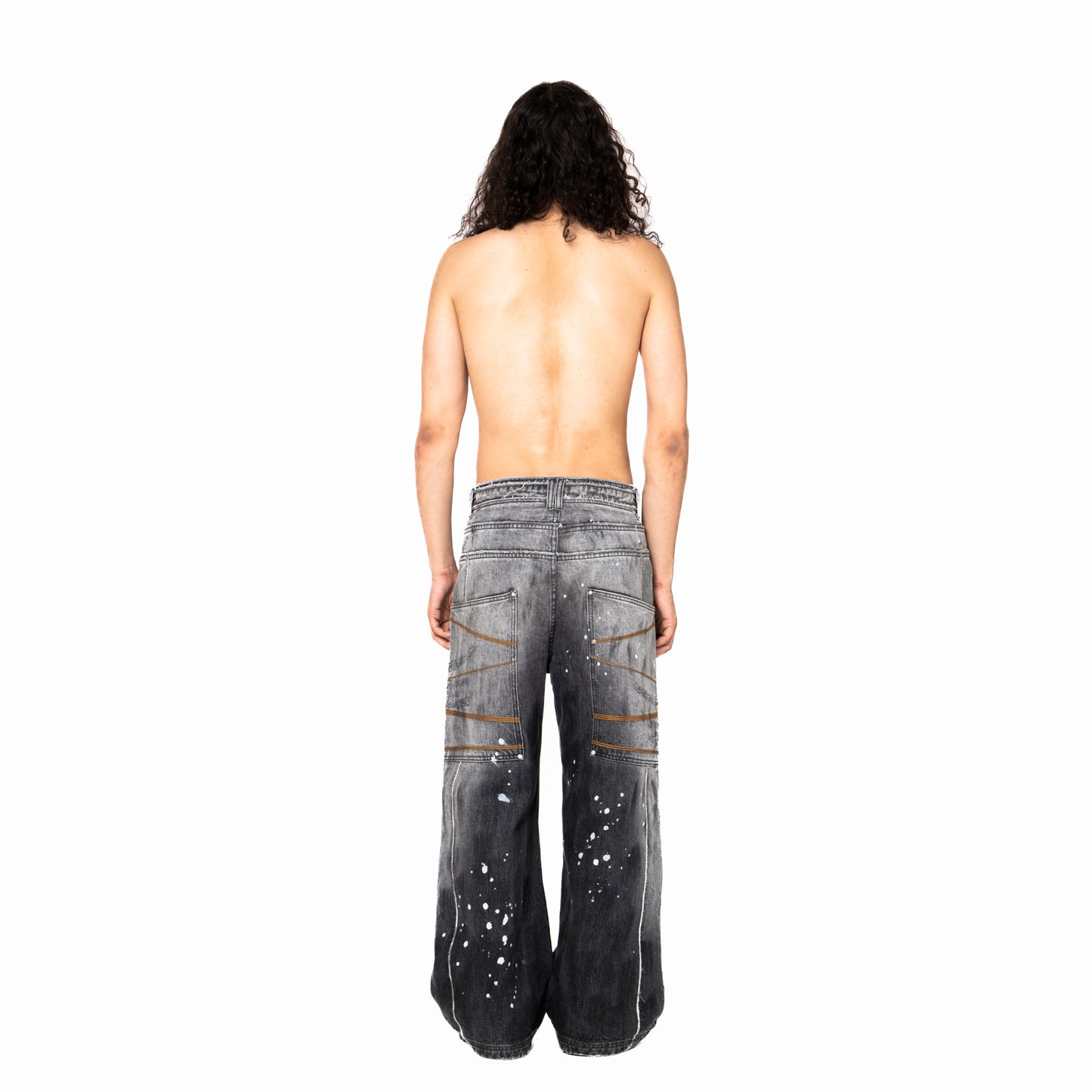 INUIT : Etched Distressed Denim Pants (Black)