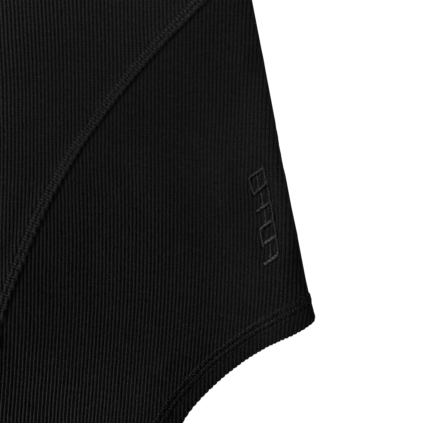 INUIT: Pattern-Carved Rib Skirt (Black)